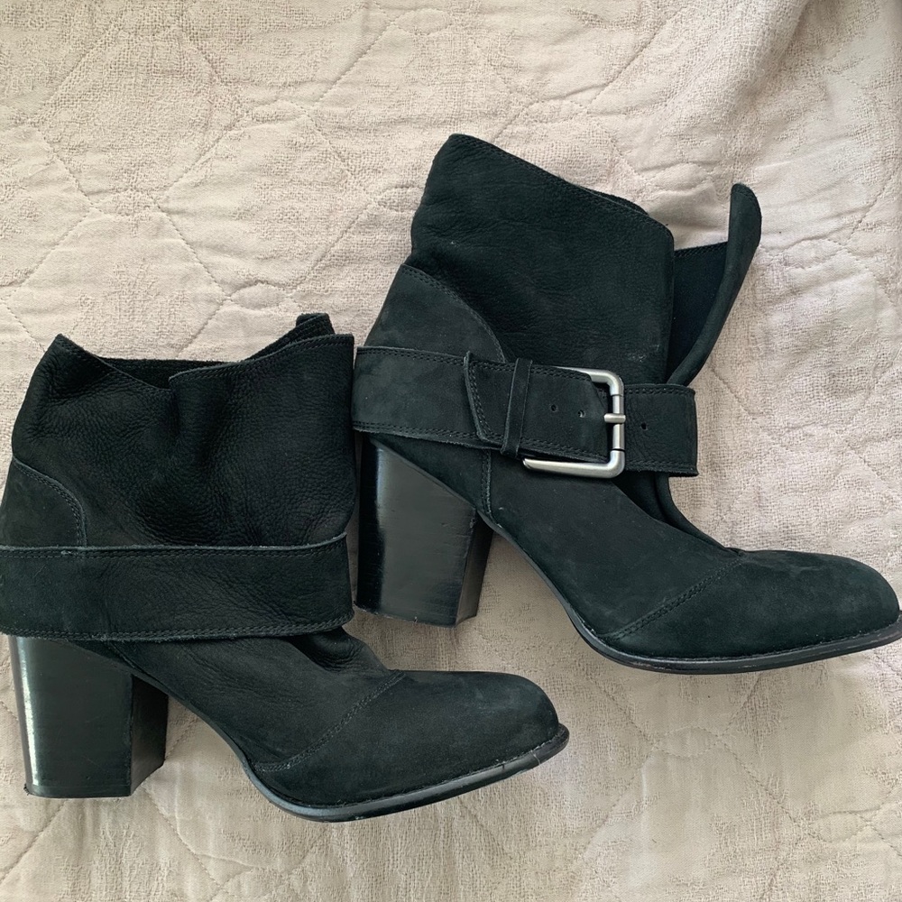 Black ankle boots - Picture 2 of 6